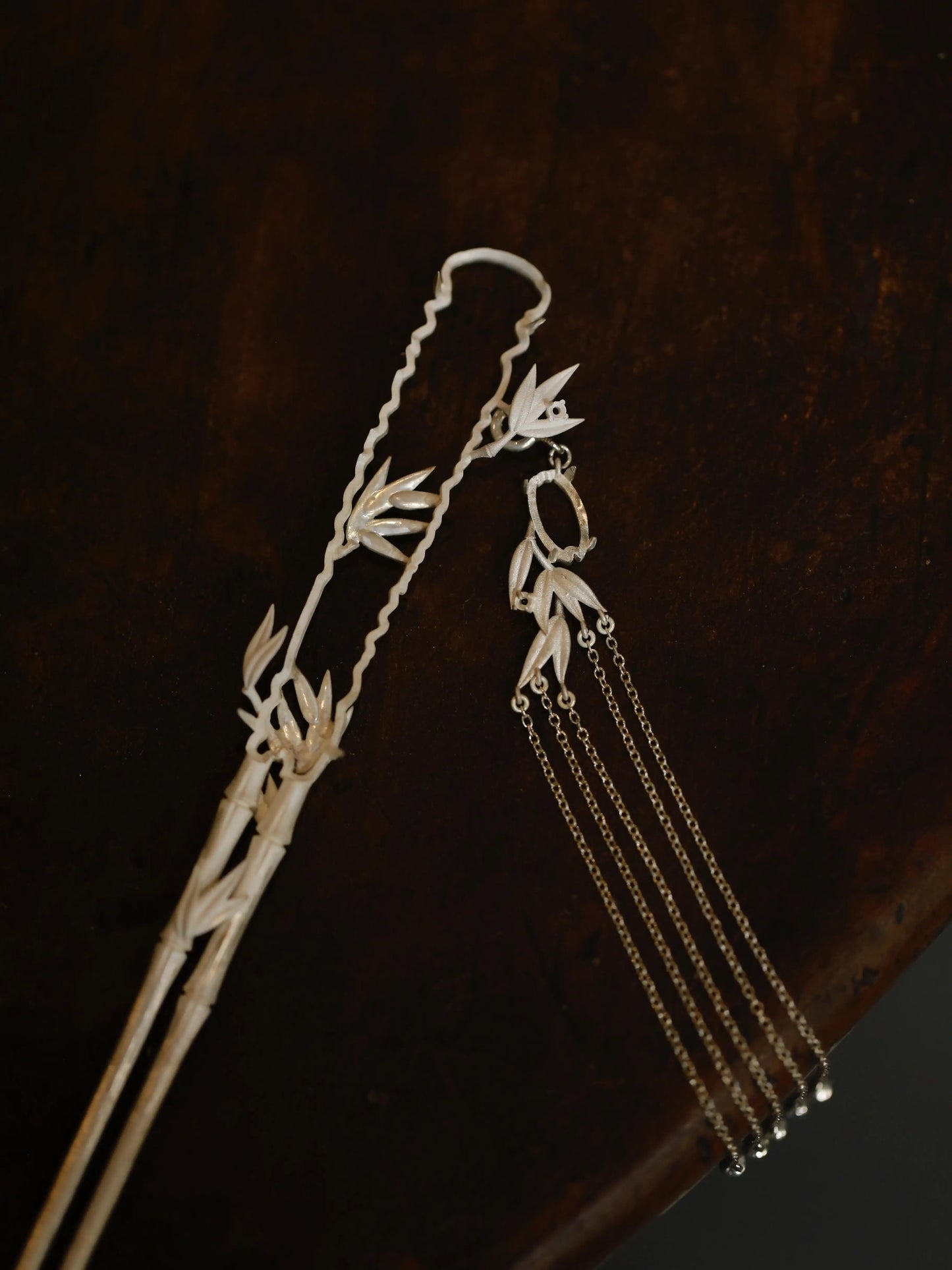 New Chinese Style Bamboo Tassel Hairpin – Elegant Bamboo Leaf Buyao Hair Stick for Women