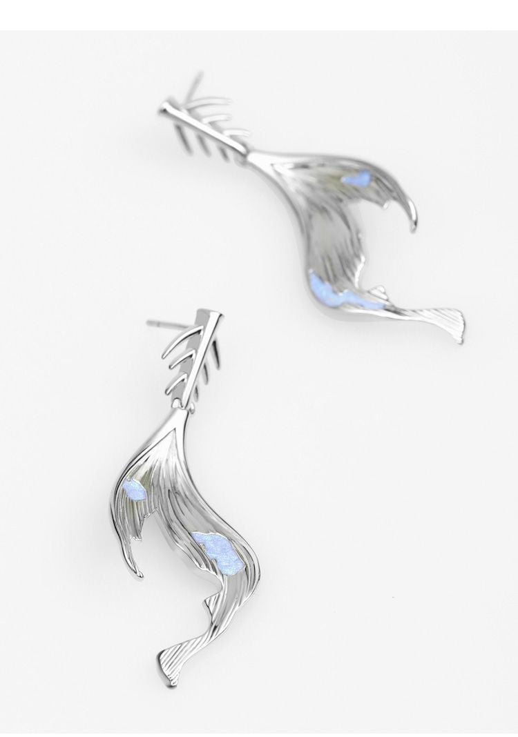 Fishtail fishbone China-Chic silver earrings