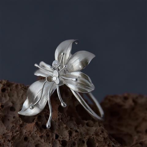 Chinoiserie orchid ring opening ring (adjustable)