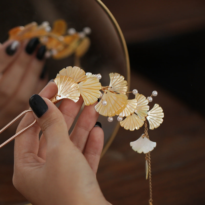 Ginkgo Leaf Step Shake Pearl Tassel Hairpin