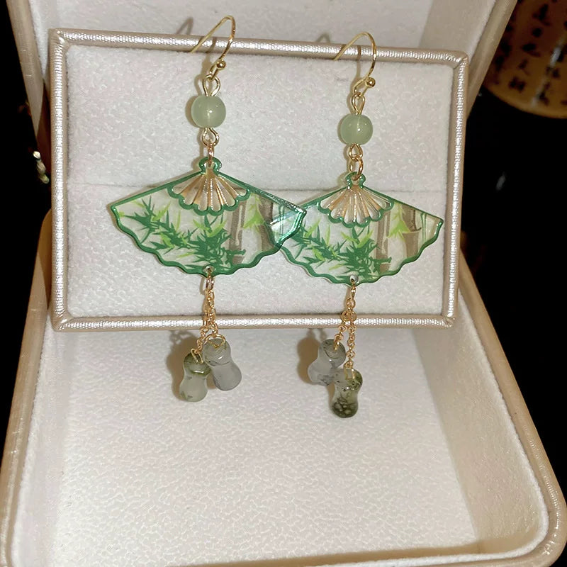 Oriental Green Fan Tassel Earrings – Elegant Vintage Chinese Style Ear Accessories