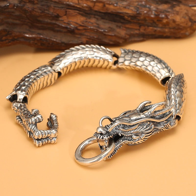 Chinese bracelet with dragon Clearance