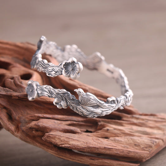 what does plum blossom jewelry meaning?