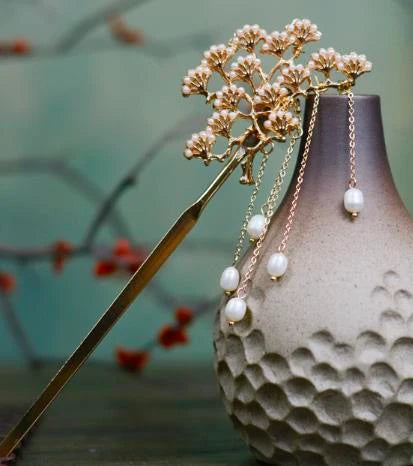 What Is The Chinese Pearl Headpieces?