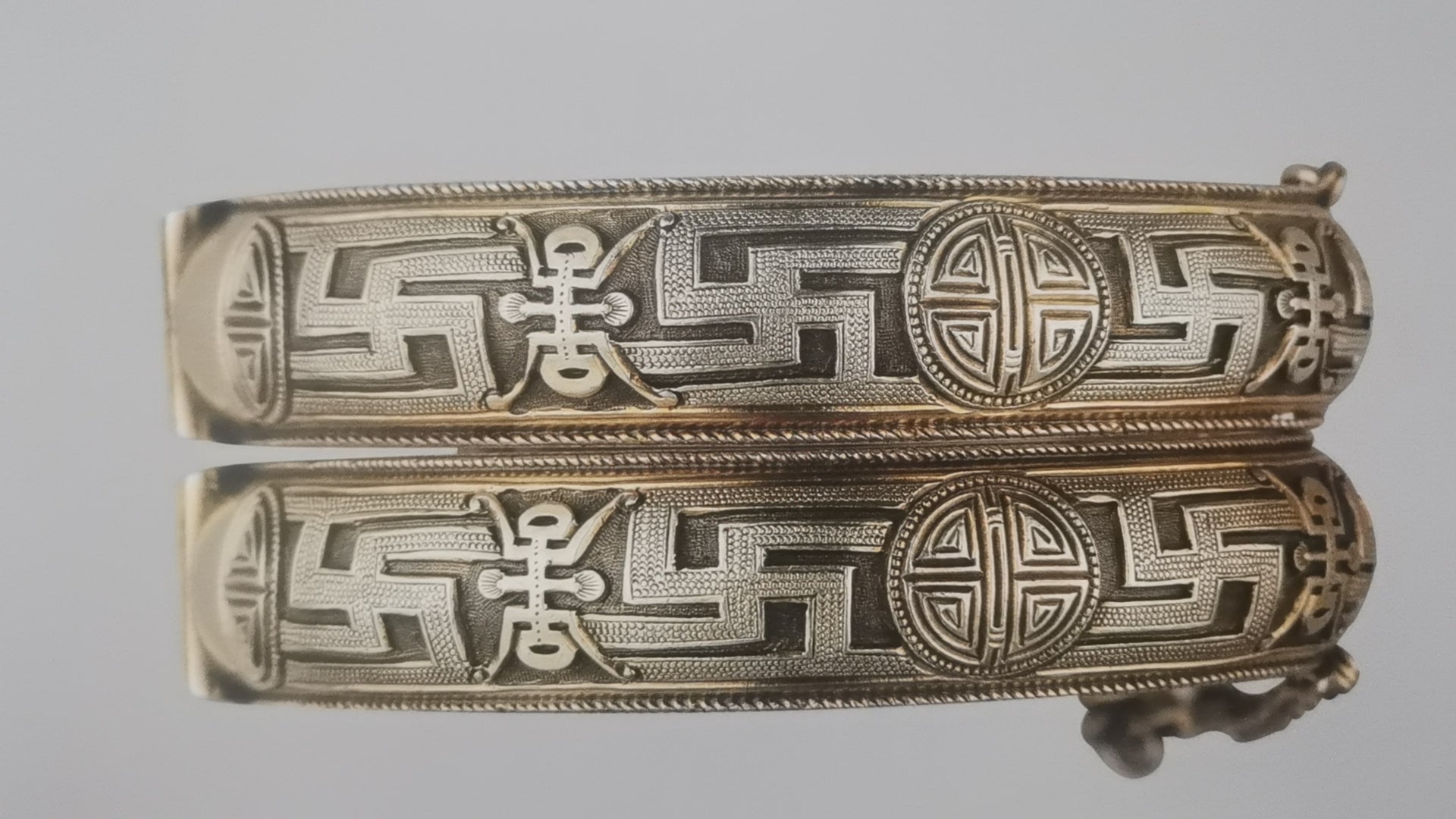 Silver-Gilt Longevity Pattern Bracelets (Pair) – Chinese showcase
