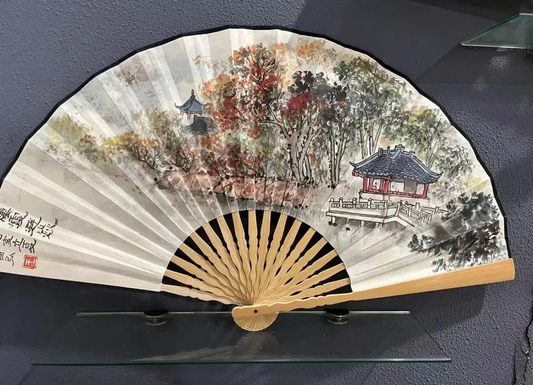 What Is a Jinling Folding Fan? History, Craft, and How to Choose One