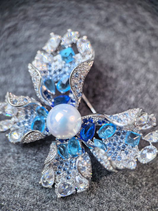 Butterfly Pearl Brooch | Natural Freshwater Pearl 10–11mm Elegant White Jewelry Pin