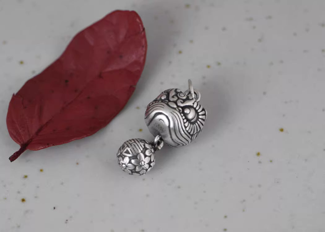 Taotie Hollow Pendant – Retro Chinese Double Happiness Flower Ball Necklace