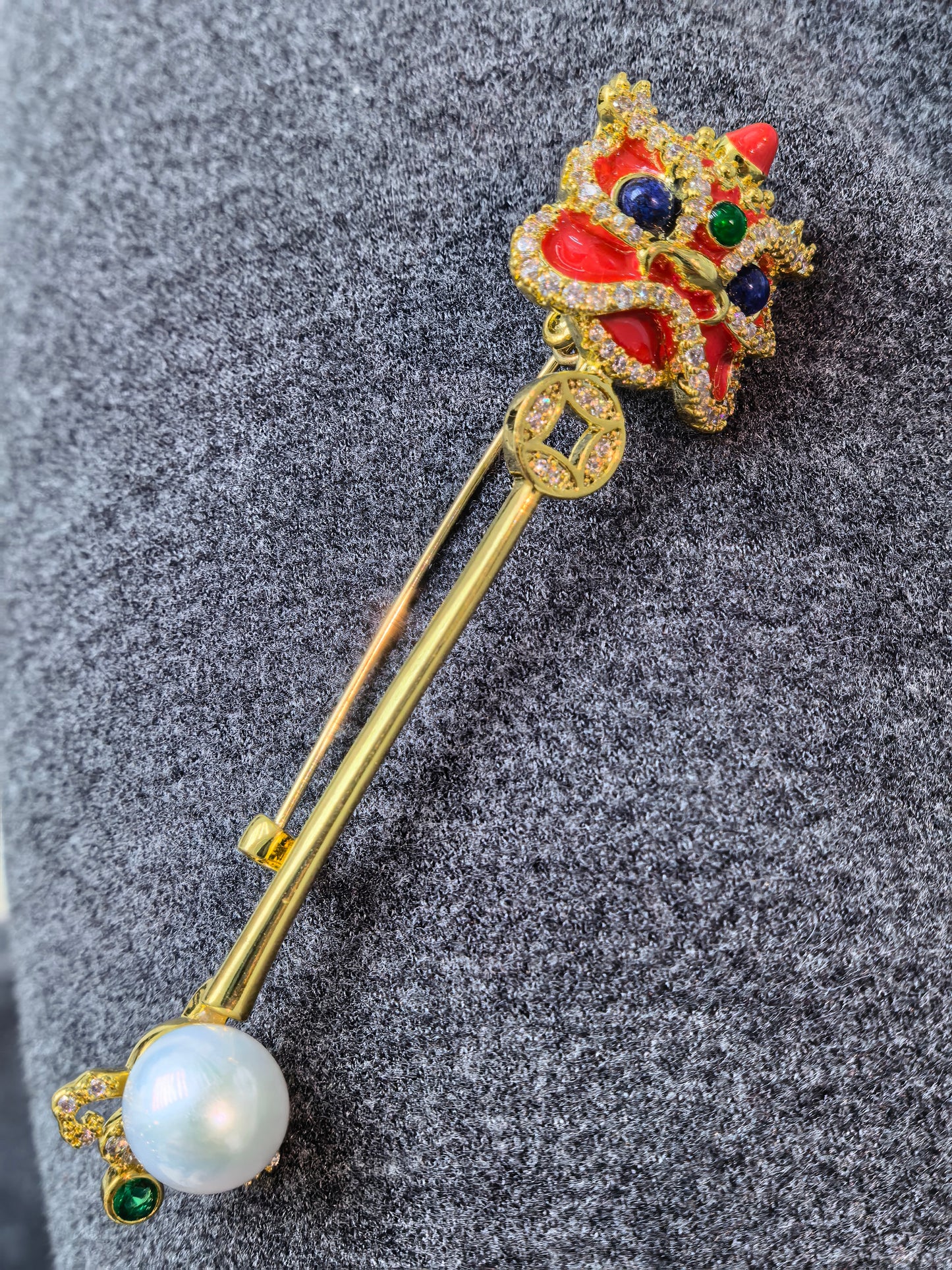Lion Dance Pearl Brooch | Natural Freshwater Pearl 8–9mm White Luxury Statement Jewelry Pin