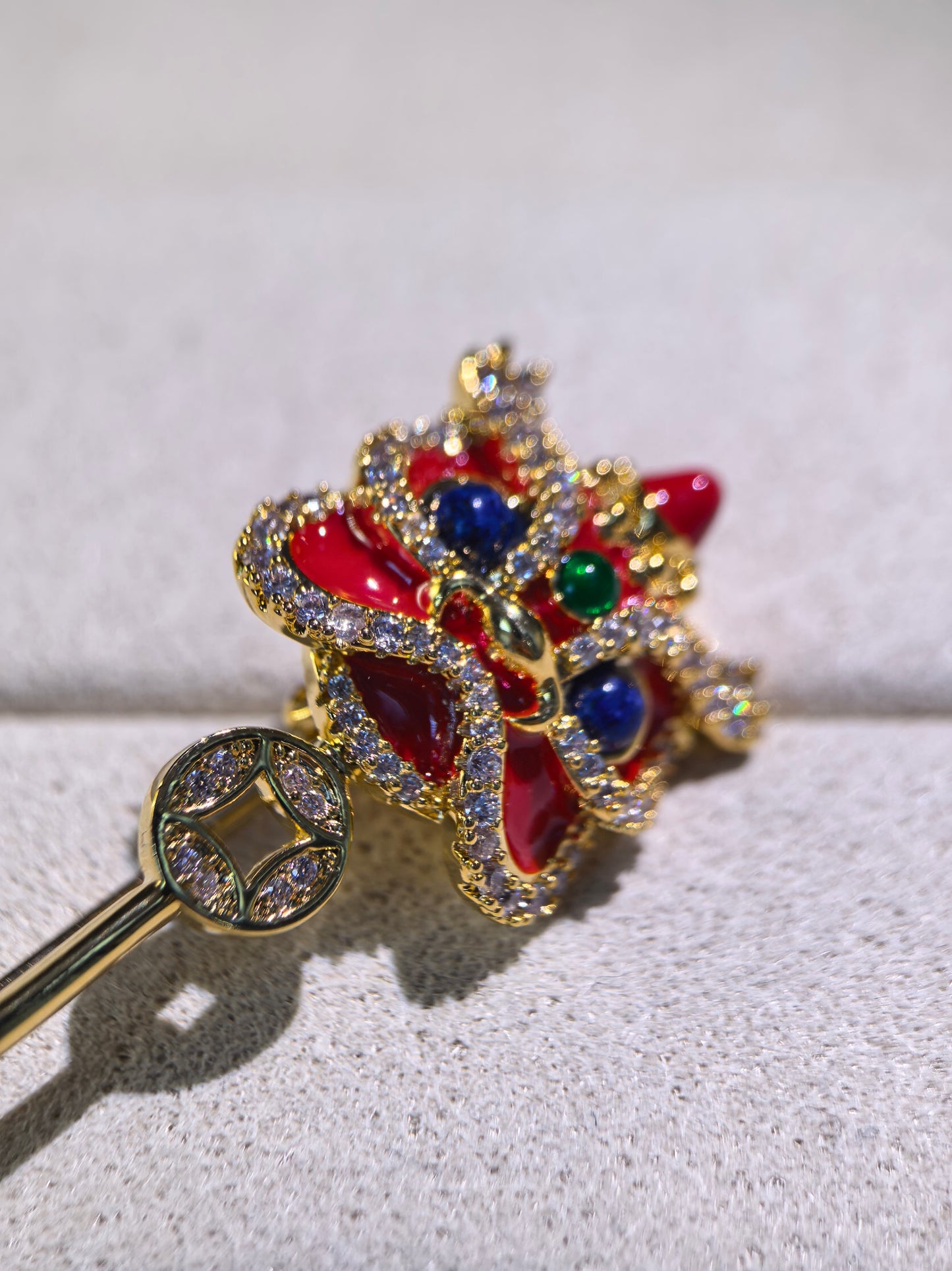 Lion Dance Pearl Brooch | Natural Freshwater Pearl 8–9mm White Luxury Statement Jewelry Pin