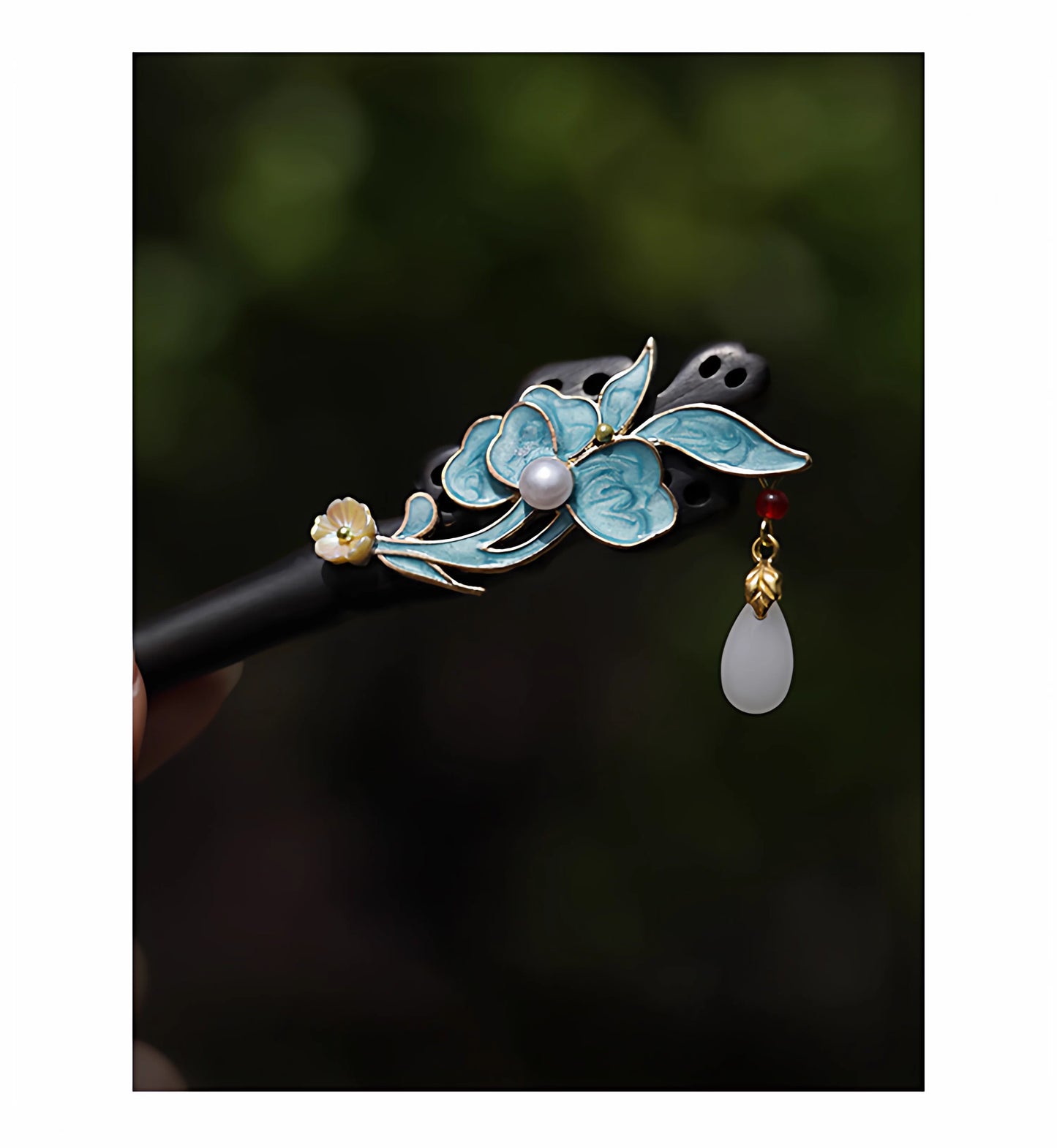 Elegant Hanfu Hairpin – Ebony Wood Butterfly with Cloisonné Craft for Updos