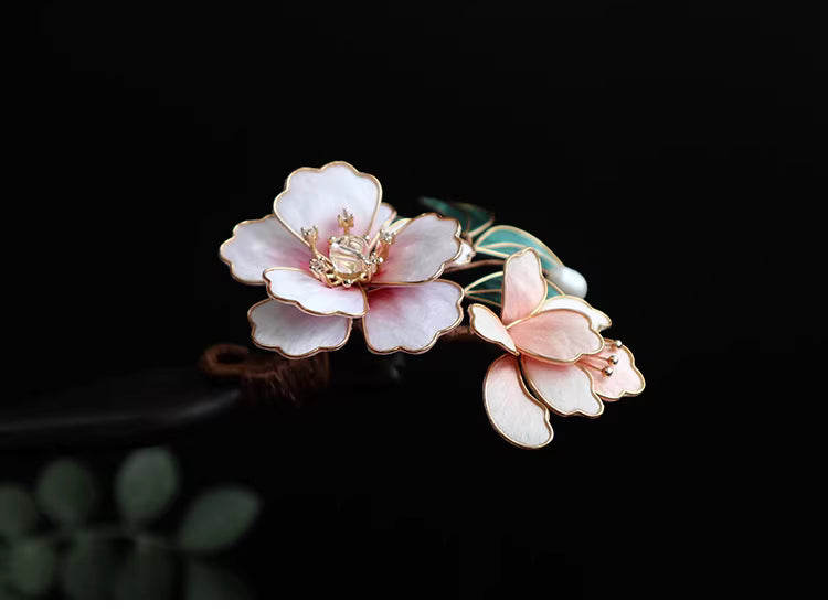 Handmade Pink Velvet Flower Hairpin – Chinese Intangible Heritage Silk Flower Hair Accessory for Hanfu & Guofeng Style