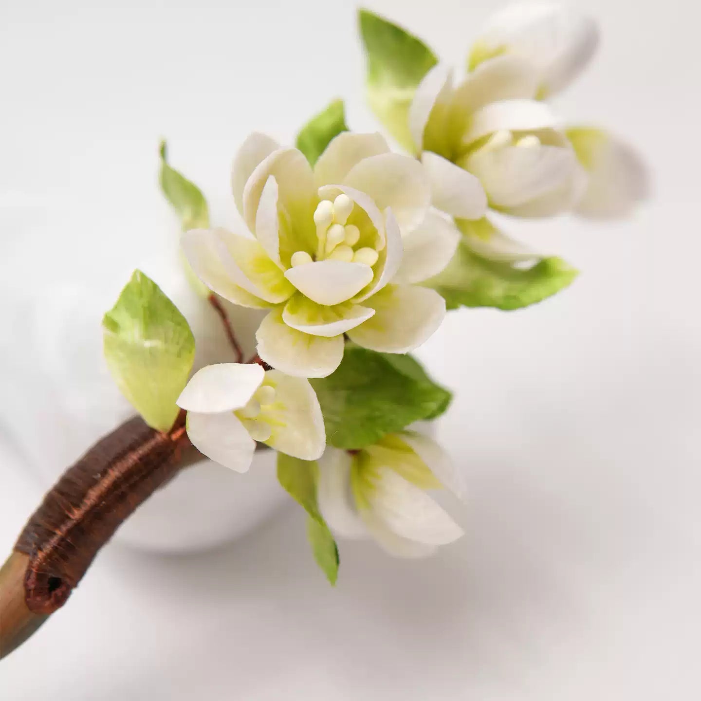 Jasmine Velvet Flower Sandalwood Hairpin – New Chinese Style Floral Hair Ornament
