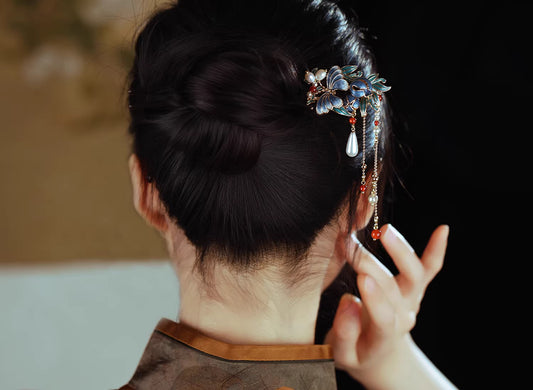 Vintage Chinese Style Ebony Wood Butterfly Hairpin with Pearl Tassel – Elegant Qipao Hair Accessory for Women