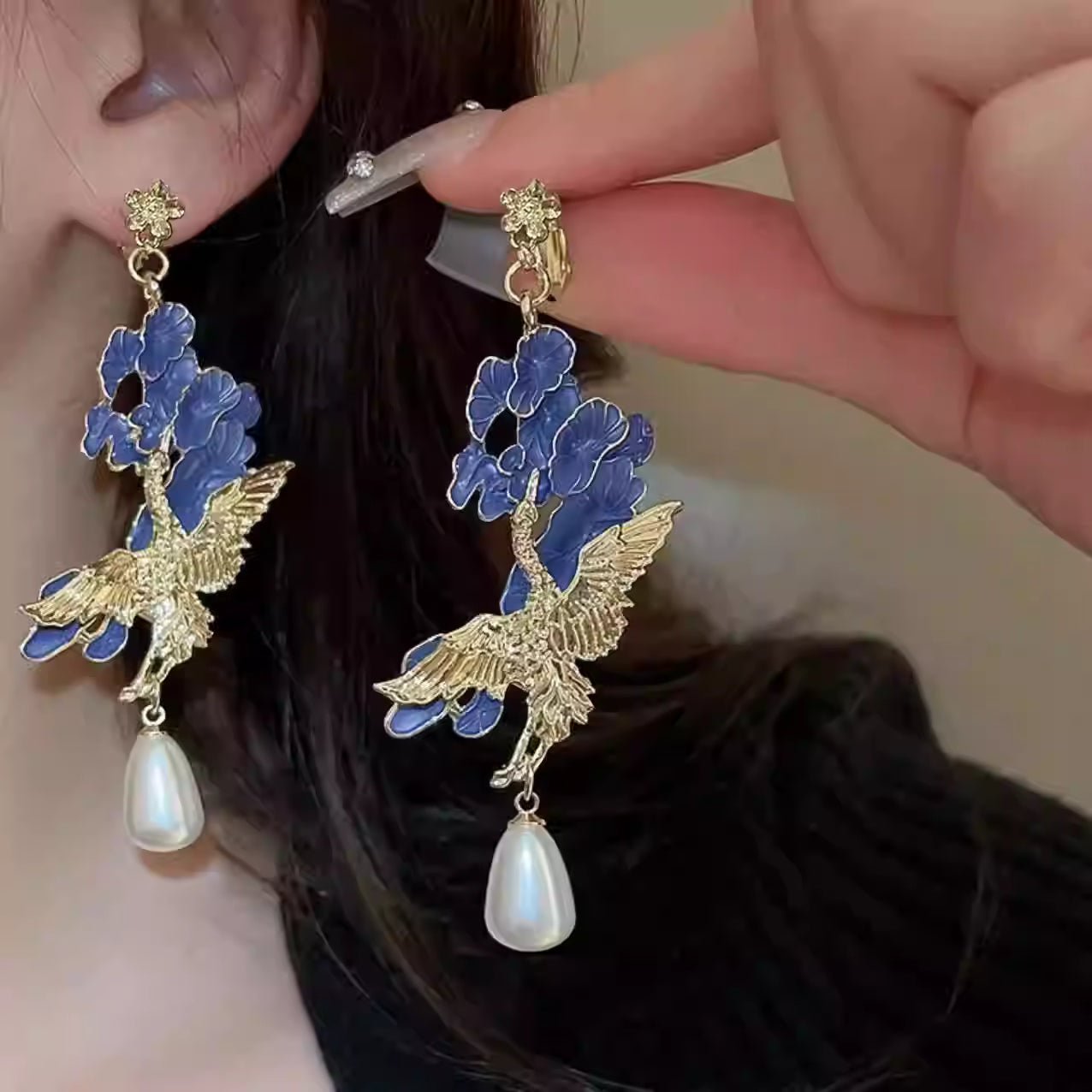 Chinese Cloisonné Crane Pearl Clip-On Earrings for Women – New Chinese Style Imperial Gold & Blue Qipao Accessory