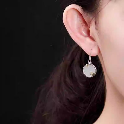 Klassische Hetian-Jade-Schmetterlings-Ohrringe – Vergoldete, runde Ohrringe aus 925er Sterlingsilber für Damen