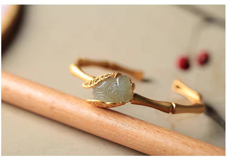 Bamboo Hetian Jade Bracelet – Handcrafted Chinese Heritage Jewelry