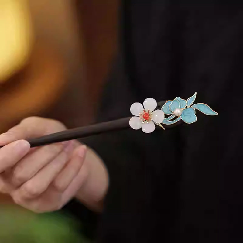 Chinese Style Ebony Wood Hairpin with White Flowers and Pearl – Elegant Traditional Hair Accessory for Women