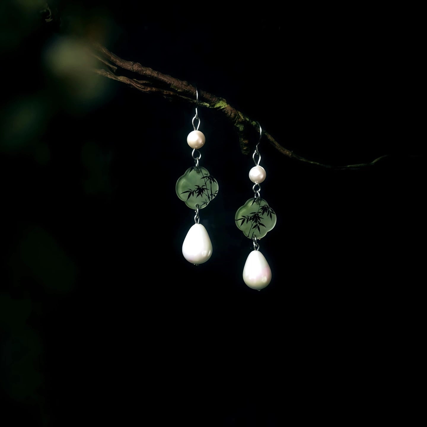 Elegant Bamboo Leaf Pearl Earrings – Oriental Inspired Hanfu Accessories