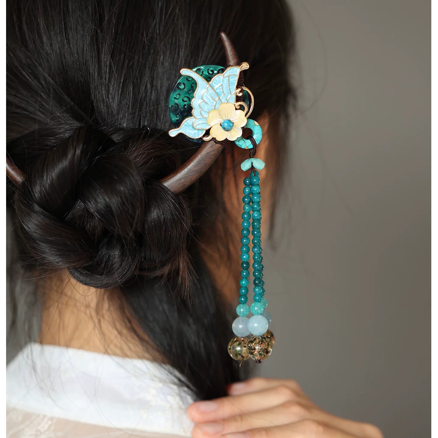 Crescent Moon Butterfly Ebony Hairpin – New Chinese Style Blue Shell Tassel Hair Stick