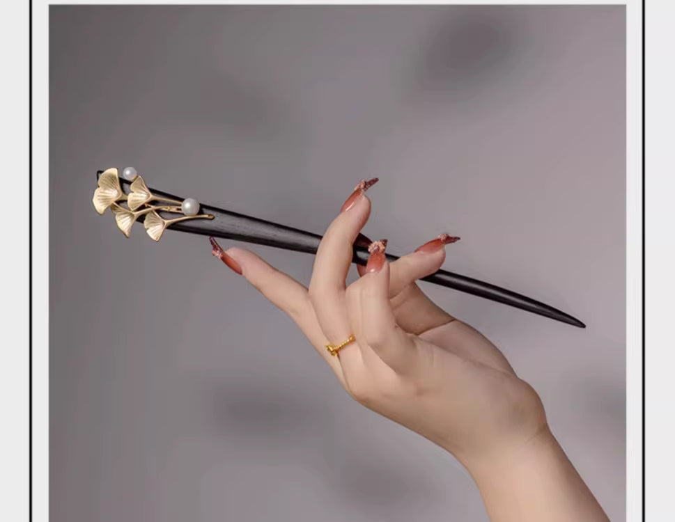 High-End Chinese Hair Accessory – Ebony Wood Ginkgo Flower Hairpin for Updos and Hanfu