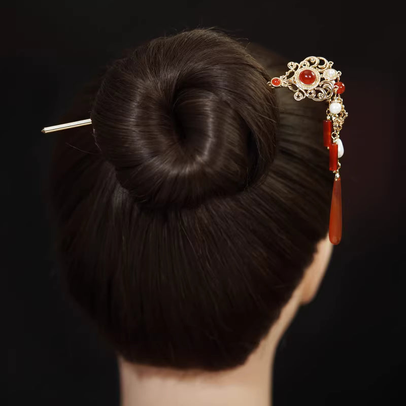 Agate and Tassel Hairpin – Handmade Red and Green Hanfu Hair Accessory with Pearls and Shells