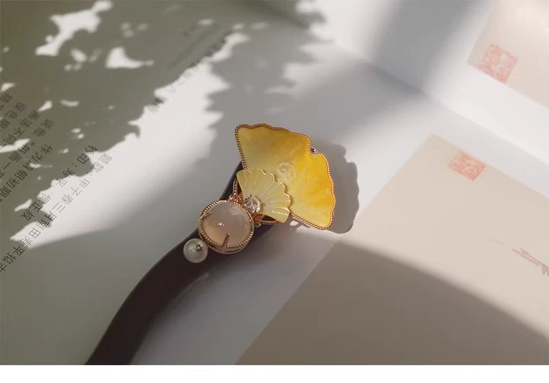 Handmade Intangible Heritage Cloisonné Velvet Ginkgo Leaf Black Ebony Hairpin – New Chinese Style for Hanfu & Qipao