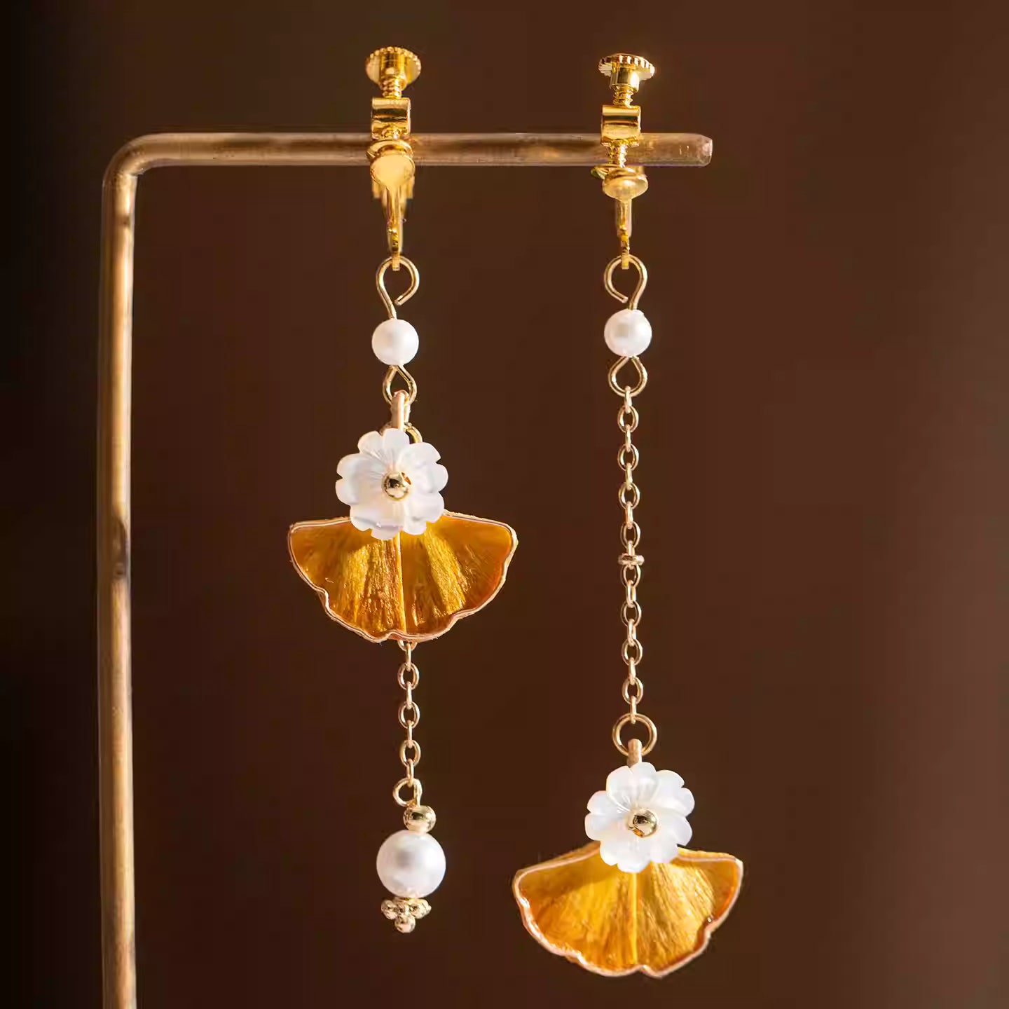 Handcrafted Ginkgo Tassel Earrings – Alloy, Shell Flowers &amp; Silk Thread, Traditional Chinese Hanfu Accessories for Women