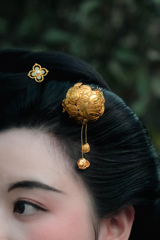 Filigree Parrot Tassel Hairpin – New Chinese Style Gold-Plated Copper Hanfu Hair Accessory