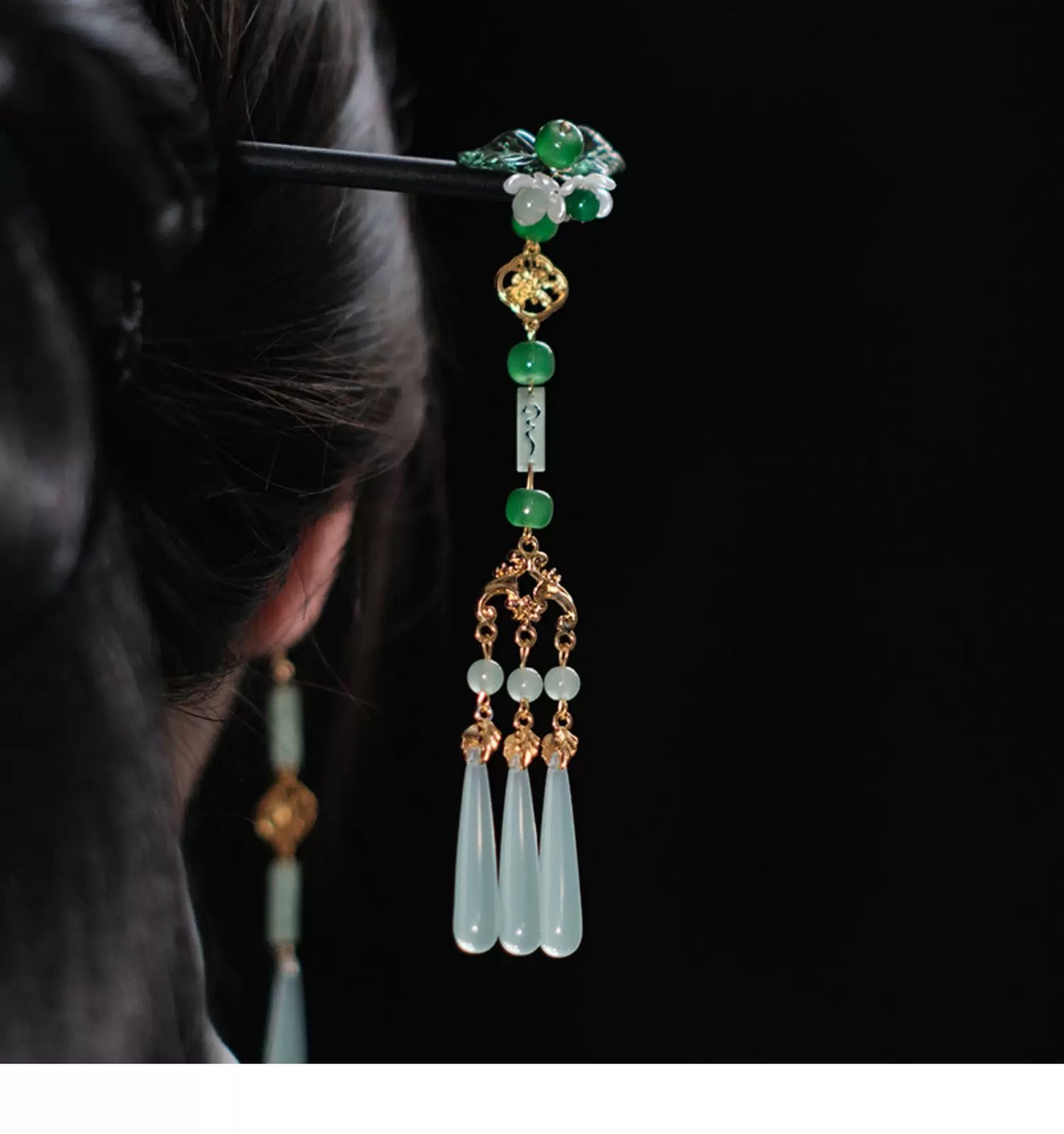 Elegant Green Tassel Hairpin – Chinese Style Wooden Hair Accessory for Hanfu Styling