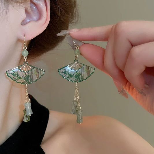 Oriental Green Fan Tassel Earrings – Elegant Vintage Chinese Style Ear Accessories