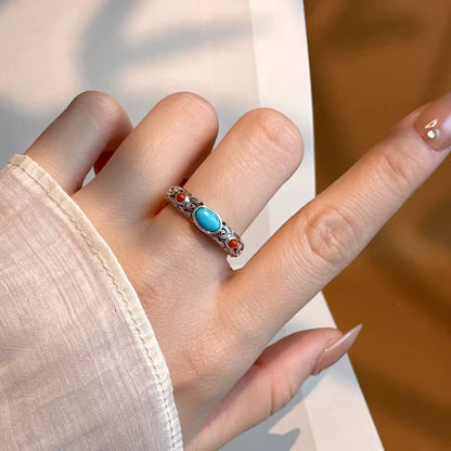 Verstellbarer Türkis-Cabochon-Ring mit rotem Achat – hohles Silberband im mongolischen Stil