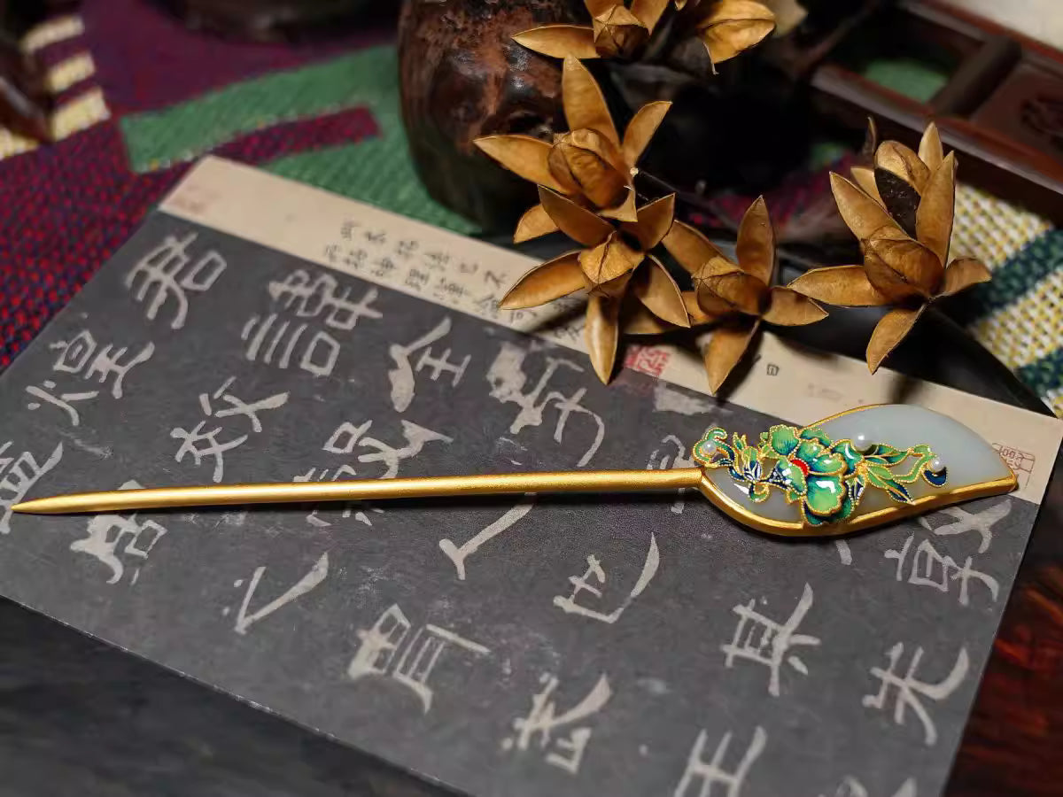 S925 Gold-Plated Silver Hairpin with Hetian Jade & Enamel Willow Leaf – Hanfu & Chinese Palace Style Accessory,