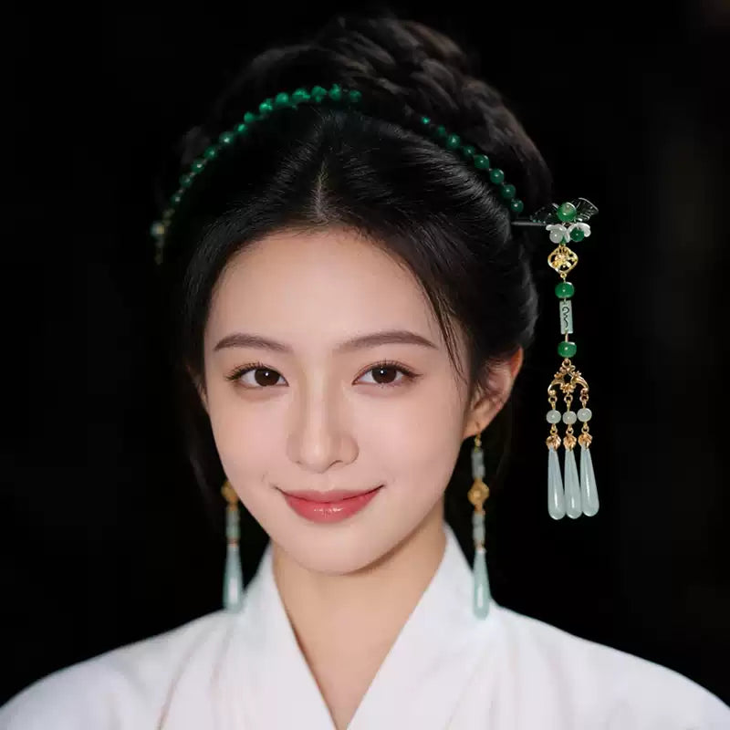Elegant Green Tassel Hairpin – Chinese Style Wooden Hair Accessory for Hanfu Styling