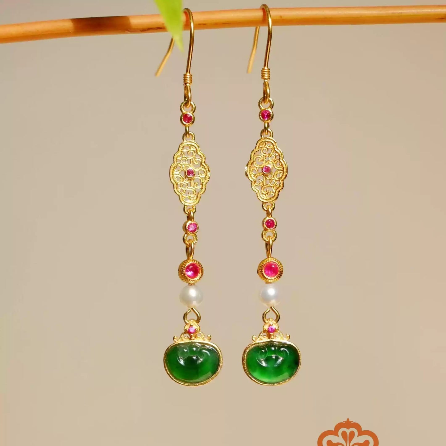 Natural Green Jade Ruyi Earrings – Elegant Oriental Pearl Earrings for Hanfu Styling