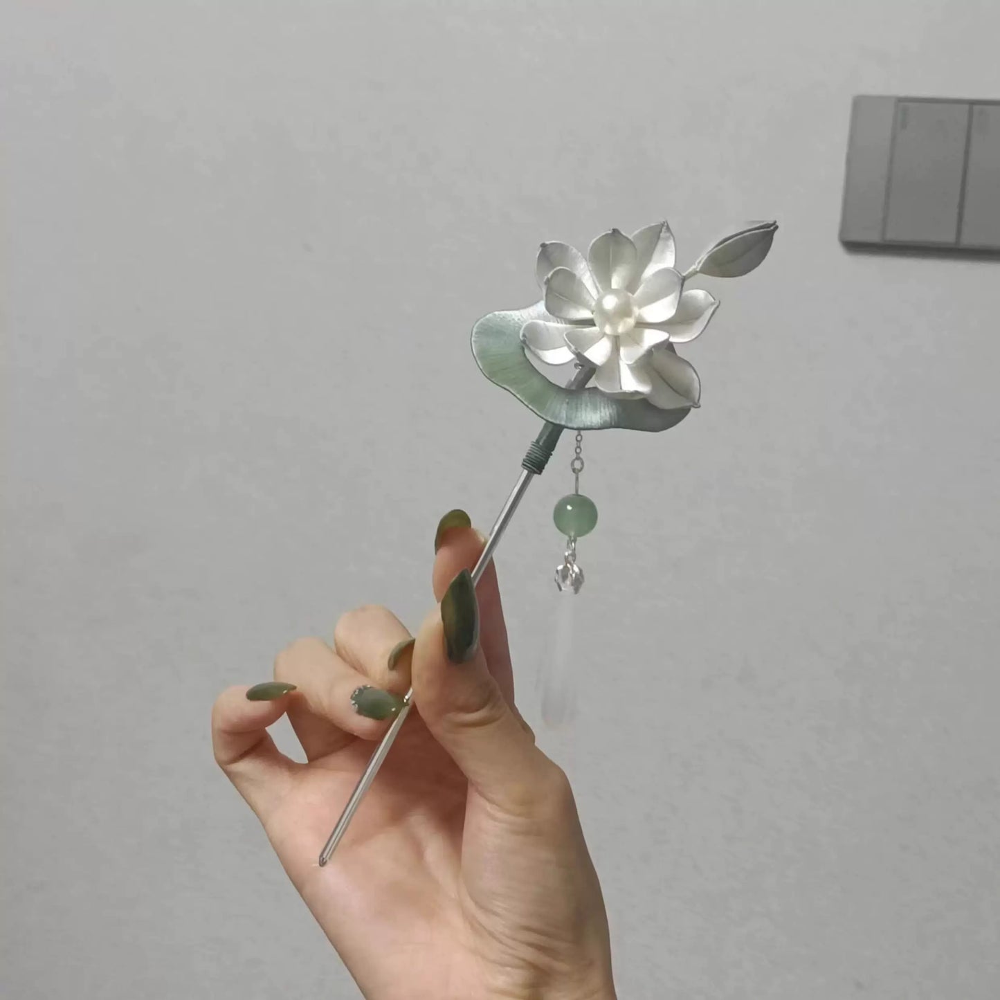 Ink Wash Lotus Hairpin – Handmade Wrapped Flower Hair Stick for Hanfu and New Chinese Style