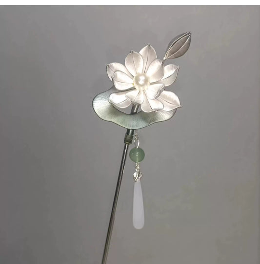 Ink Wash Lotus Hairpin – Handmade Wrapped Flower Hair Stick for Hanfu and New Chinese Style