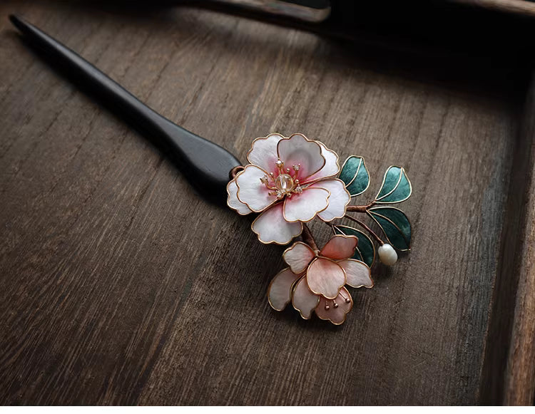 Handmade Pink Velvet Flower Hairpin – Chinese Intangible Heritage Silk Flower Hair Accessory for Hanfu & Guofeng Style