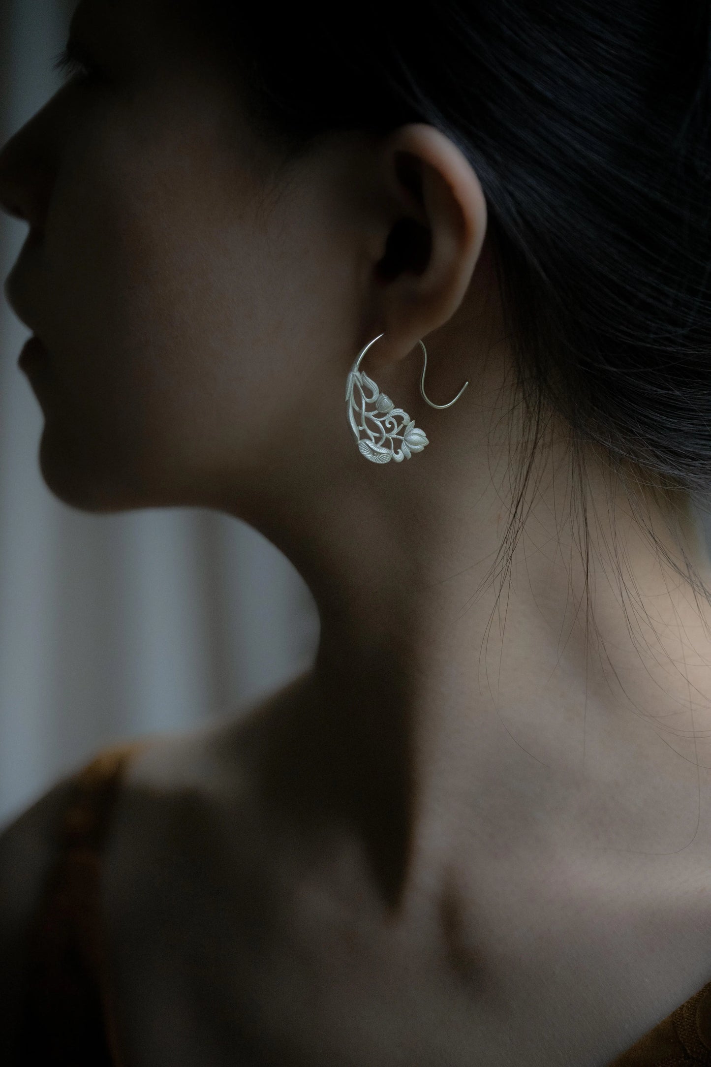 Lotus Step Earrings – Hollow Carved Chinese Style Zen Aesthetic Drop Earrings