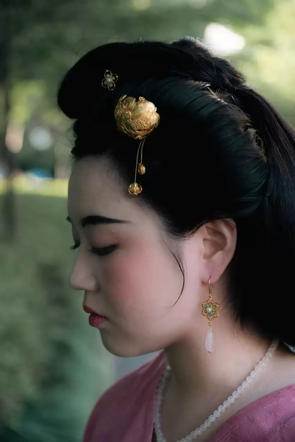 Filigree Parrot Tassel Hairpin – New Chinese Style Gold-Plated Copper Hanfu Hair Accessory