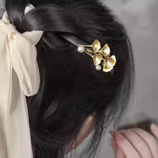 High-End Chinese Hair Accessory – Ebony Wood Ginkgo Flower Hairpin for Updos and Hanfu
