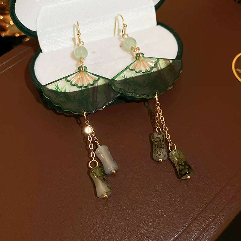 Oriental Green Fan Tassel Earrings – Elegant Vintage Chinese Style Ear Accessories