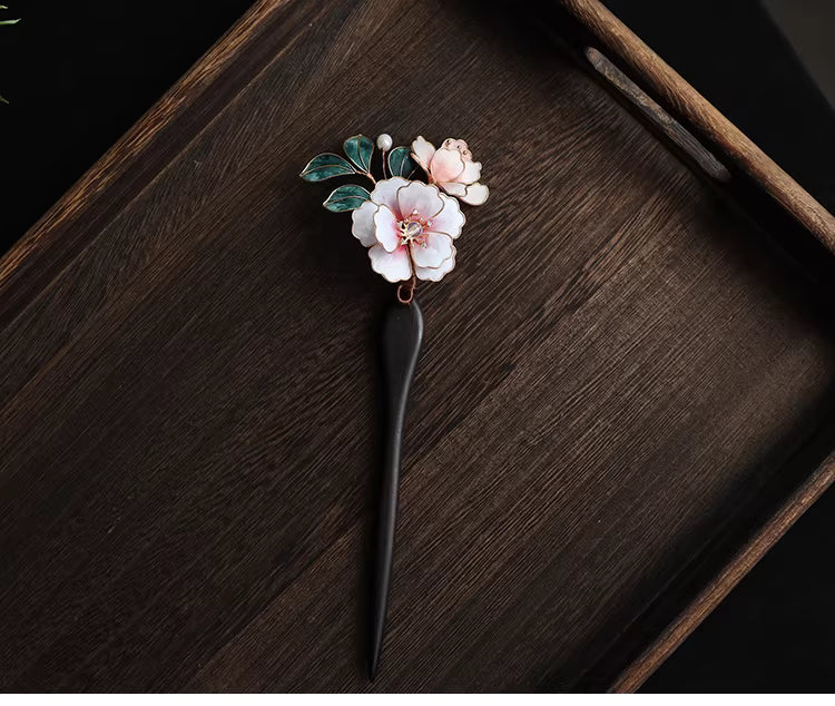 Handmade Pink Velvet Flower Hairpin – Chinese Intangible Heritage Silk Flower Hair Accessory for Hanfu & Guofeng Style