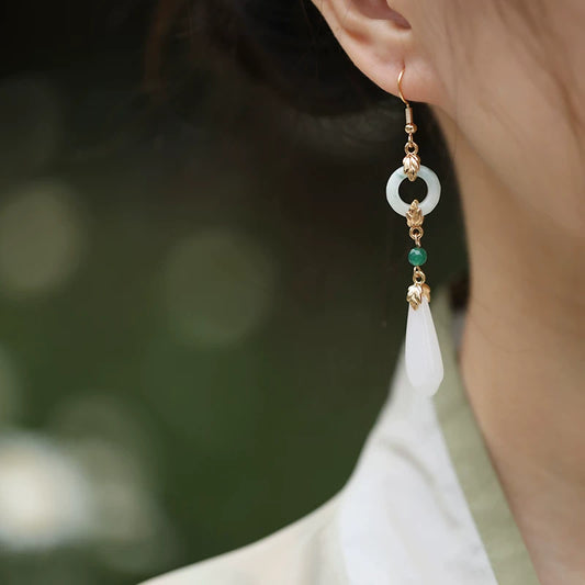Magnolia Flower Jade Ring Earrings – Elegant Oriental Jewelry with Vintage Chinese Aesthetic