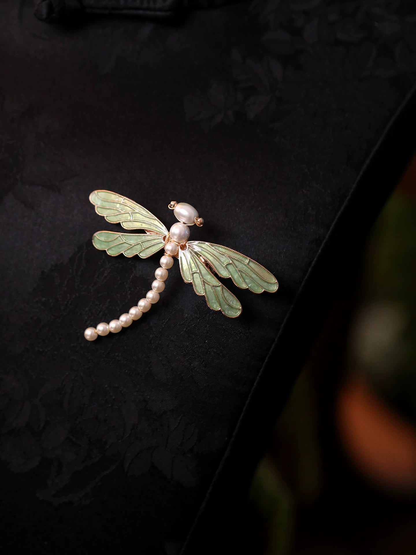 Vintage Enamel Dragonfly Pin-Elegant Cloisonné-Inspired Coat Accessory with Vintage Charm