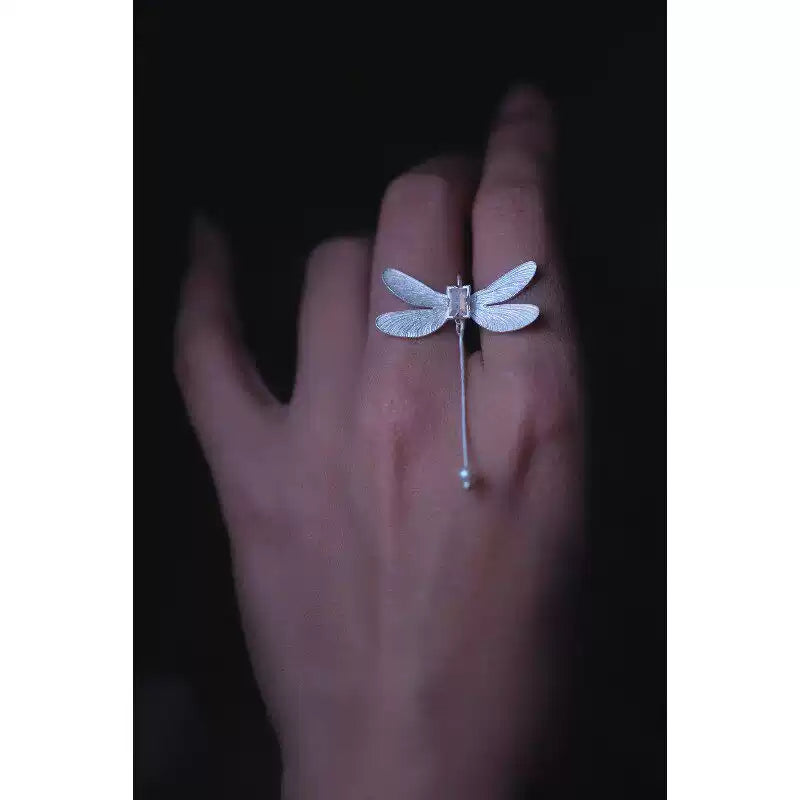 Textured Dragonfly Zircon Brooch – New Chinese Style Silver-Plated Copper Lapel Pin