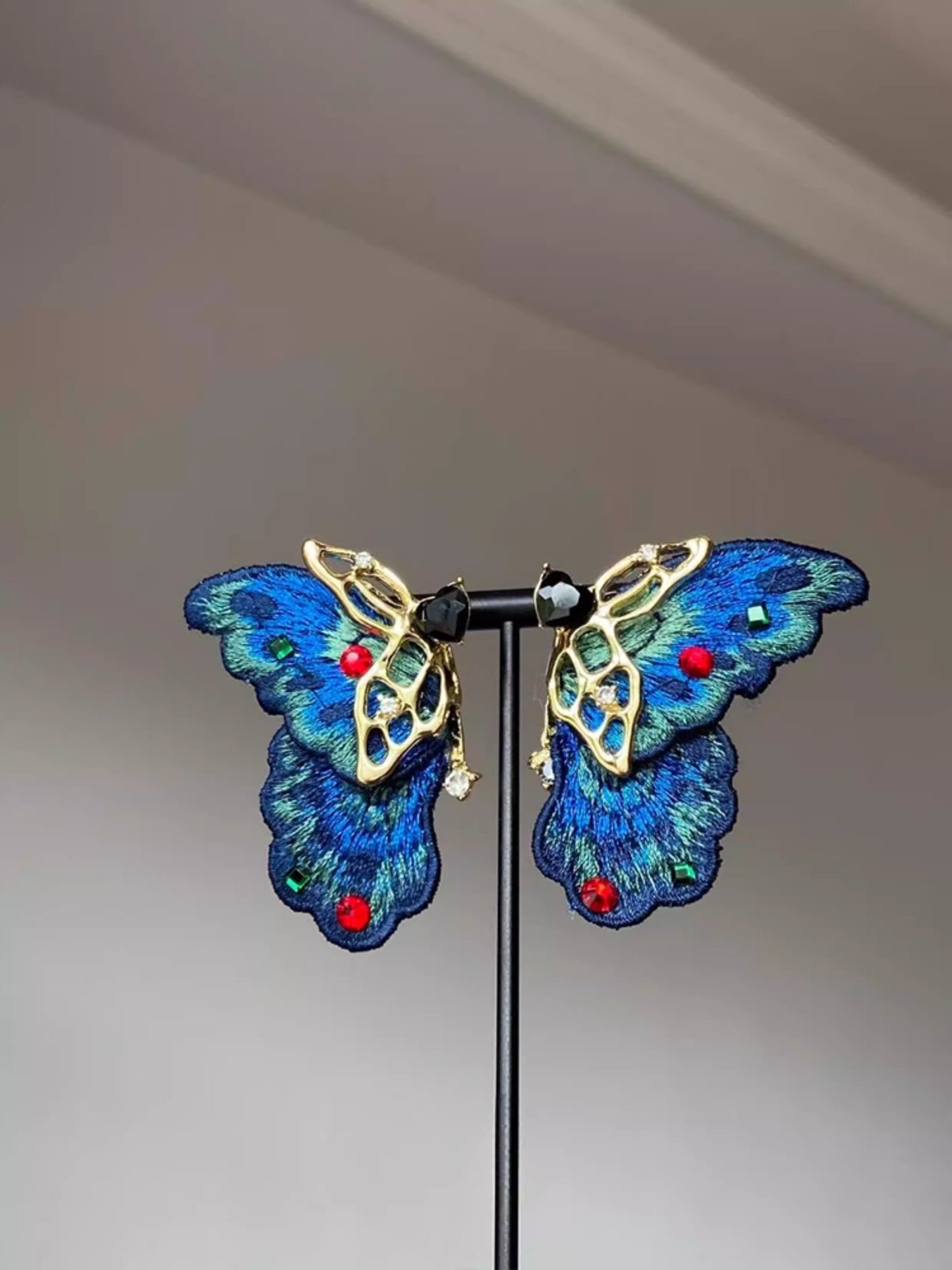 Misty Butterfly Embroidered Earrings – Handmade Blue Chinese Style Studs for Hanfu & Qipao