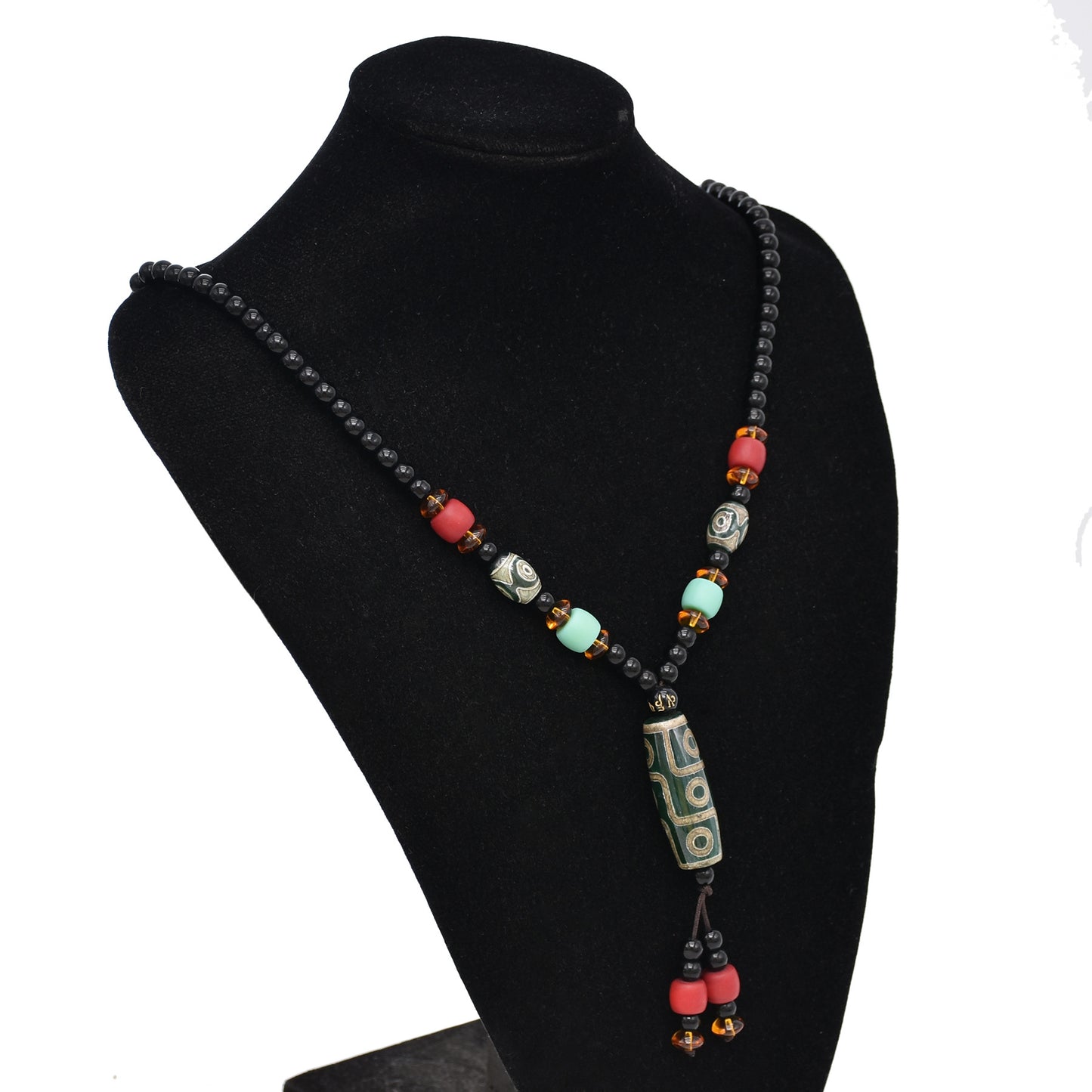 Tibetan Ethnic Style Retro Nine Eyed Sky Pearl Silk Pendant Necklace