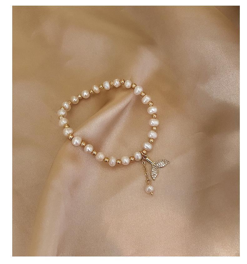 Crystal fishtail pearl bracelet