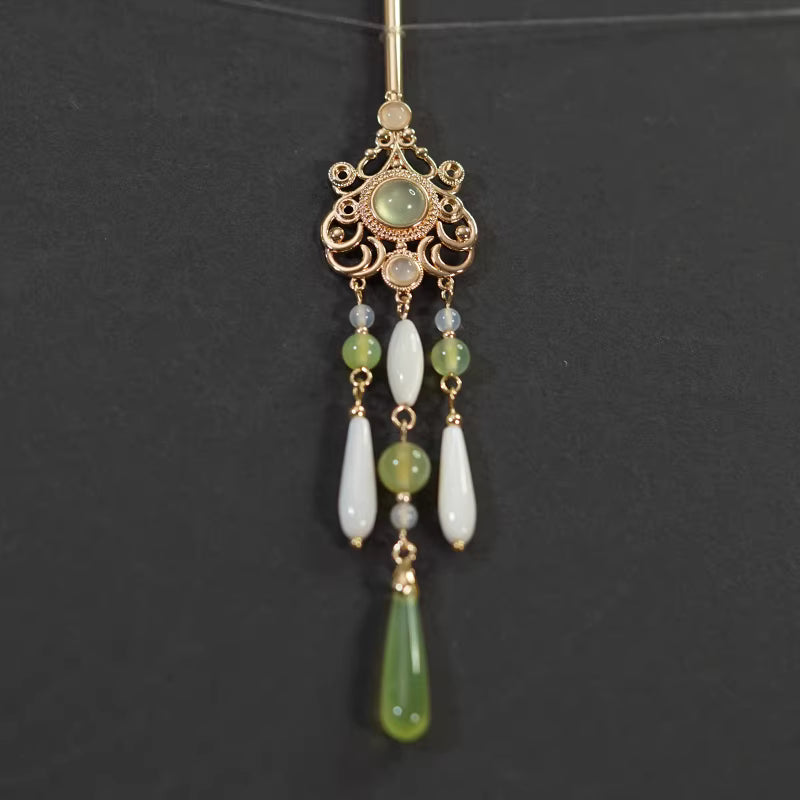 Agate and Tassel Hairpin – Handmade Red and Green Hanfu Hair Accessory with Pearls and Shells